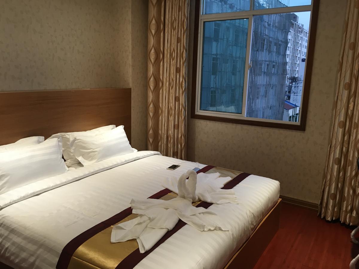Sky Hotel Chinatown Yangon Exterior foto