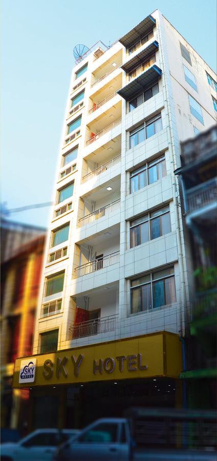Sky Hotel Chinatown Yangon Exterior foto