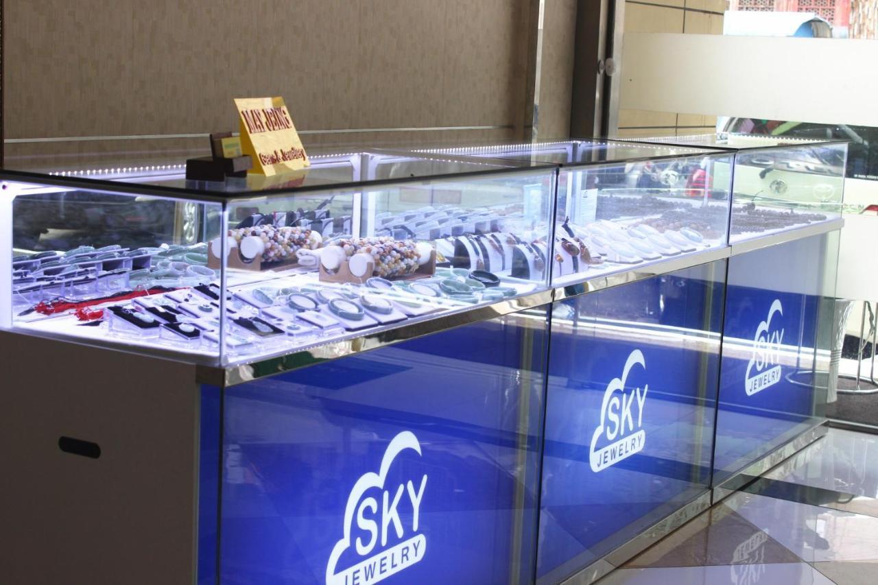 Sky Hotel Chinatown Yangon Exterior foto