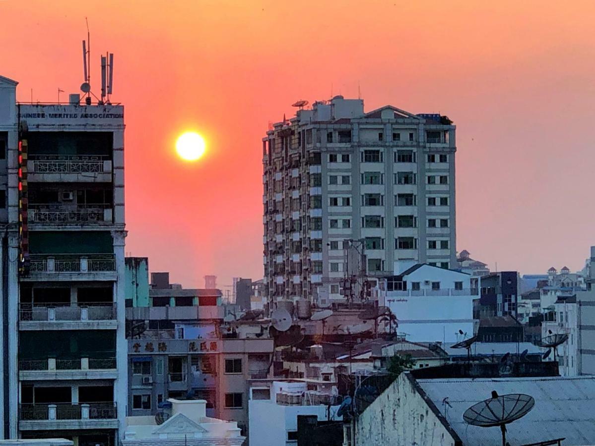 Sky Hotel Chinatown Yangon Exterior foto